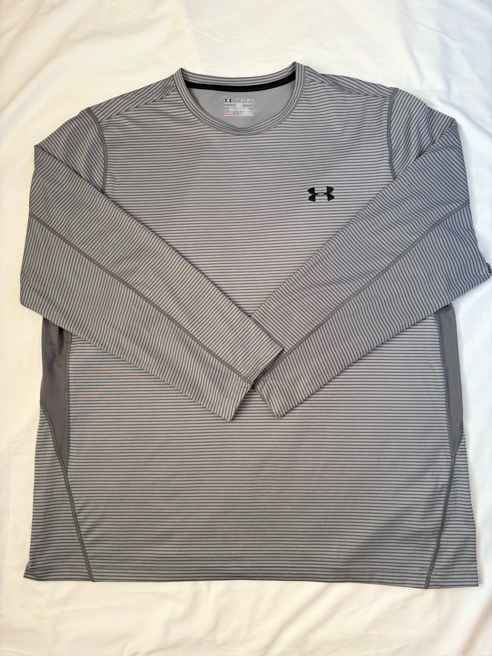 UNDER ARMOUR HeatGear Long Sleeve Tee Gray Striped Size 2XL Loose Fit EUC